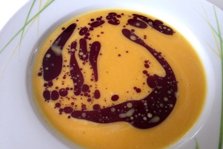 Kürbis-Kokossuppe