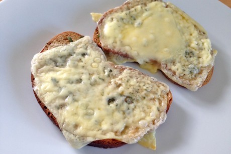 Schwarzbrot überbacken