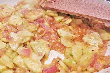 Zucchini in Senf-Portwein-Sauce