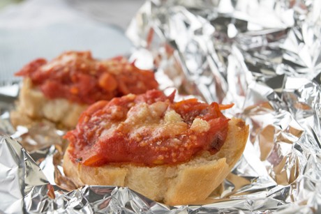 Paradeiser-Crostini