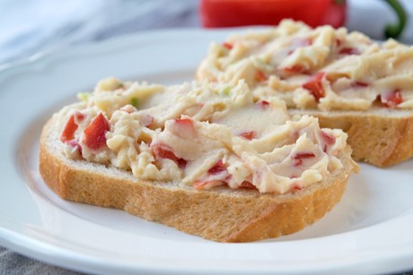 Kartoffelaufstrich mit Paprika