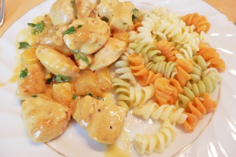 Hühnerfleisch süß-sauer