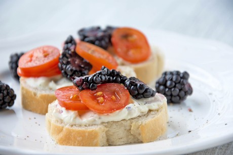 Brombeer-Bruschetta
