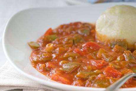 Tomaten-Paprika-Topf