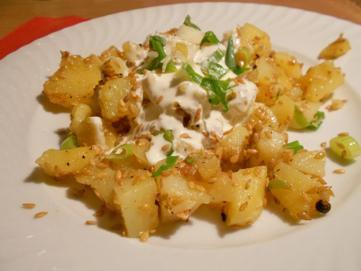 Gebratener Kartoffelsalat mit Leinsamen