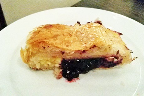 Topfen-Heidelbeerstrudel