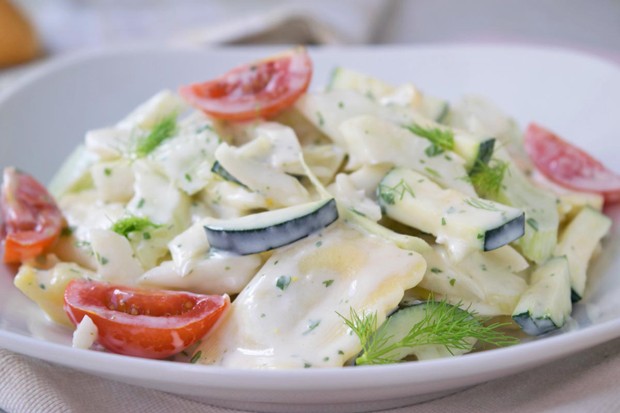 Ravioli-Salat mit Fenchel