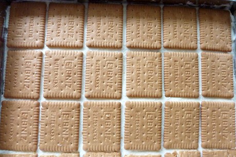 Himbeer-Butterkeks-Schnitte