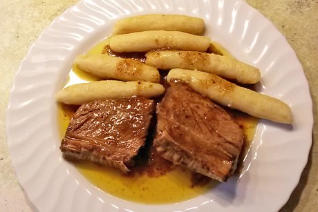 Geschmortes Beinfleisch