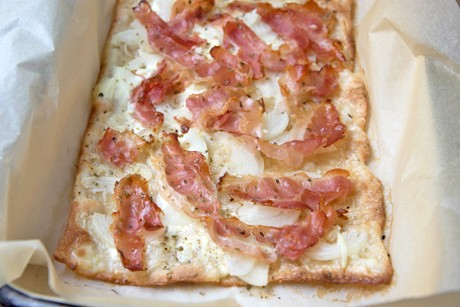 Flammkuchenteig Grundrezept