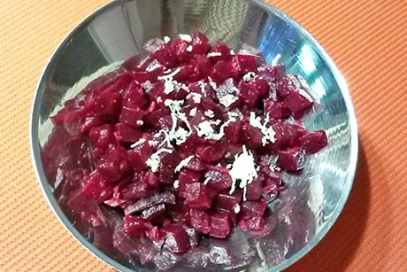 Roter Rübensalat