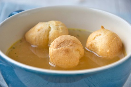 Brandteigkrapferlsuppe