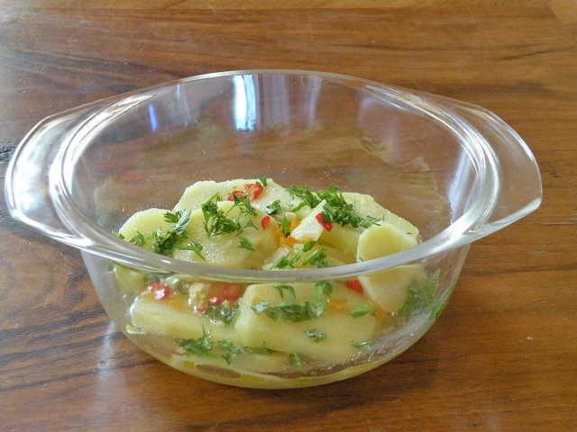 Kartoffelsalat mit Koriander