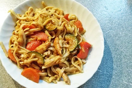 Indonesische Nudelpfanne