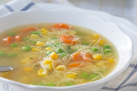 Gemüsenudelsuppe