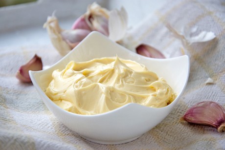 Knoblauchbutter