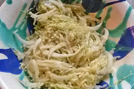Chinakohlsalat mit Zitronenmarinade