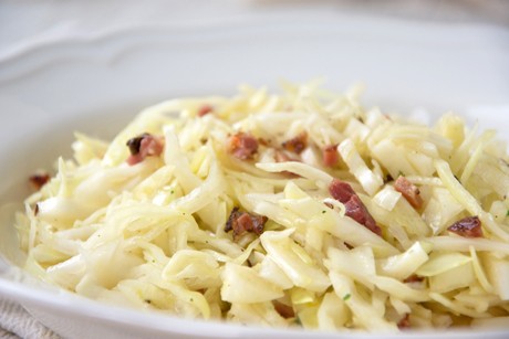 Krautsalat mit Speckmarinade