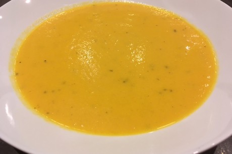 Karottensuppe mit Kokosmilch