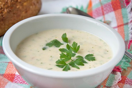 Frühlingskräutersuppe