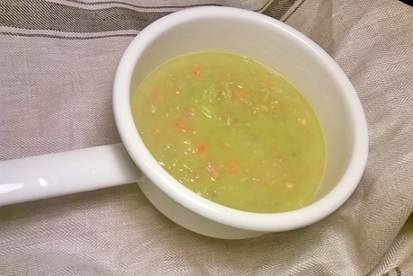 Erbsensuppe nach Bayrischer Art