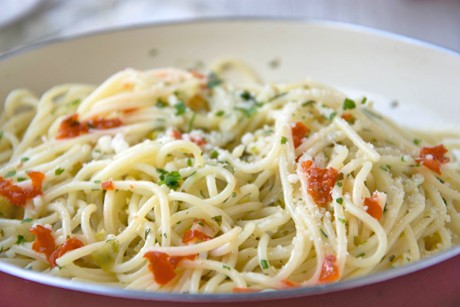 Spaghetti aglio olio e peperoncino