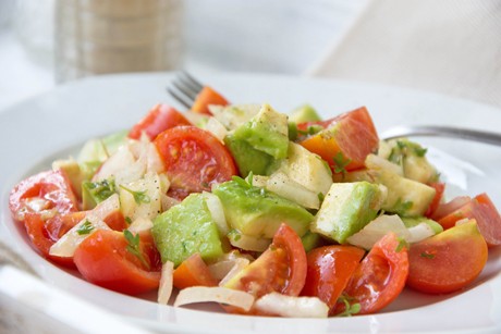 Tomaten-Avocadosalat
