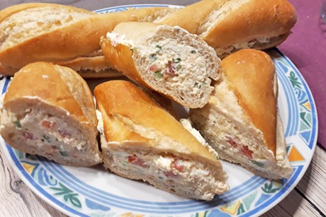 Gefülltes Baguette