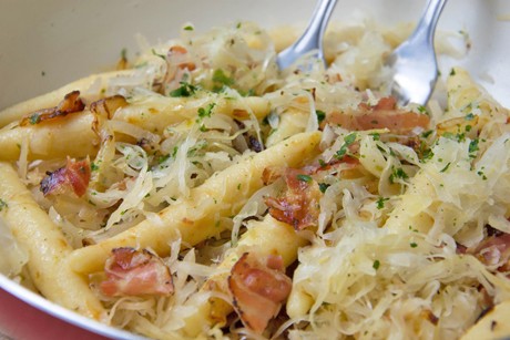 Schupfnudeln mit Speckkraut