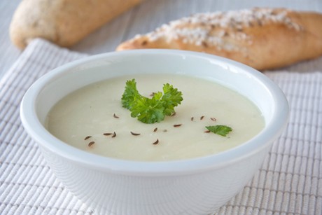 Milchsuppe mit Kümmel