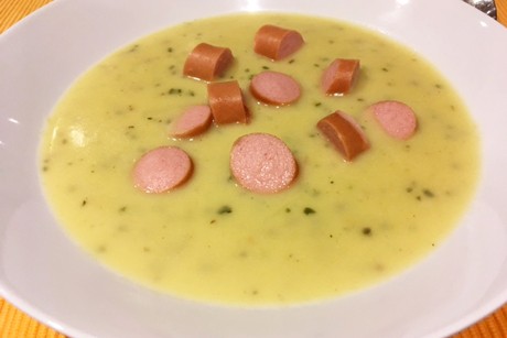 Kartoffelsuppe mit Frankfurter