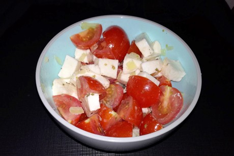 Tomaten-Mozzarella Snack
