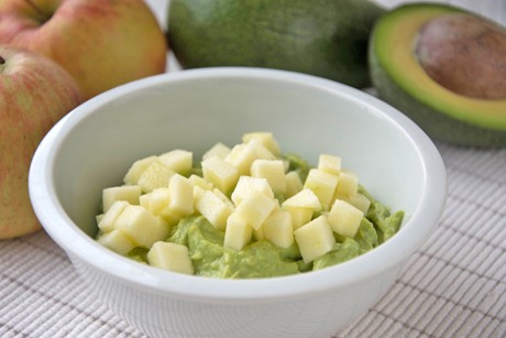 Guacamole mit Apfel