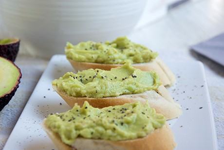 Schnelle Avocado-Baguettes