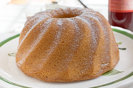 Gugelhupf mit Zirbengeschmack