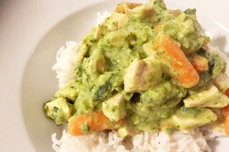 Curryhuhn auf Basmatireis