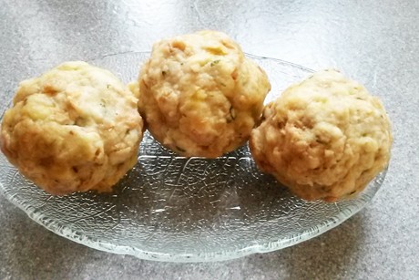Semmelknödel mit Zwiebel