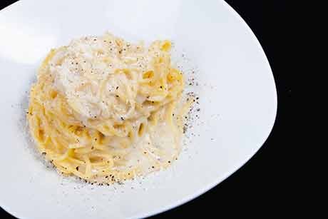 Spaghetti mit leichter Gorgonzolasoße