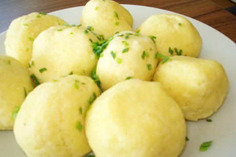 Grießknödel