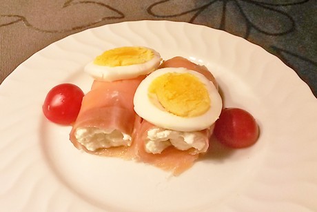 Frischkäsekren im Schinken