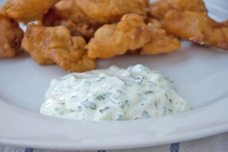 Minzedip mit Gurke