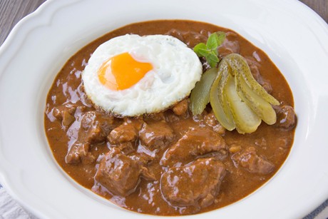 Herrengulasch