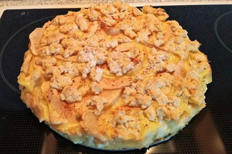 Köstliche Apfel-Pudding Torte