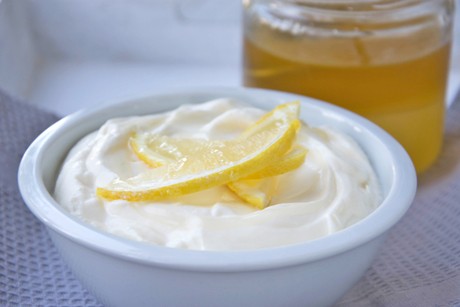 Zitronencreme mit Honig