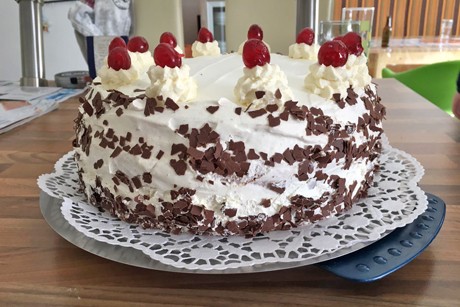 Schwarzwälder Kirschtorte klassisch