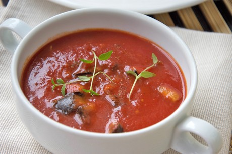 Tomaten-Auberginen Suppe