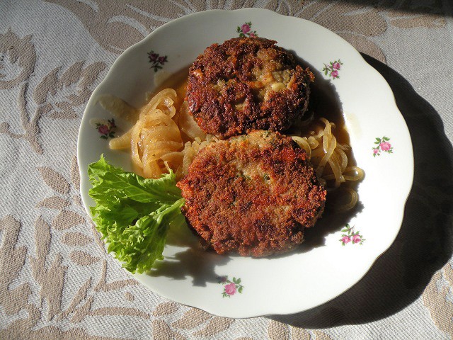 Käselaibchen im Zwiebelsud