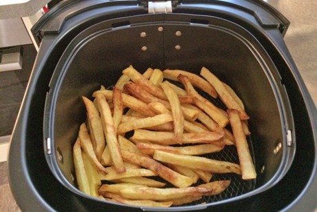 Pommes frites aus der Heißluftfritteuse
