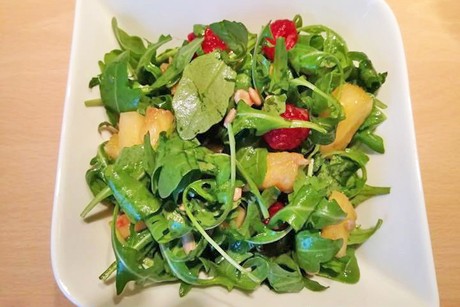 Ananas-Himbeer-Salat