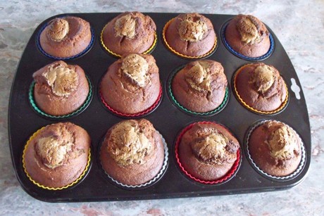 Banane-Zimt Vollkornmuffin mit Erdnussbutter